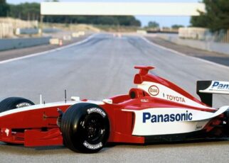 Toyota AM01