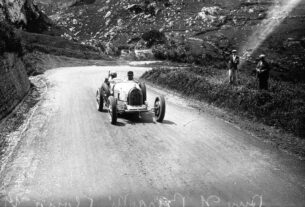 1928