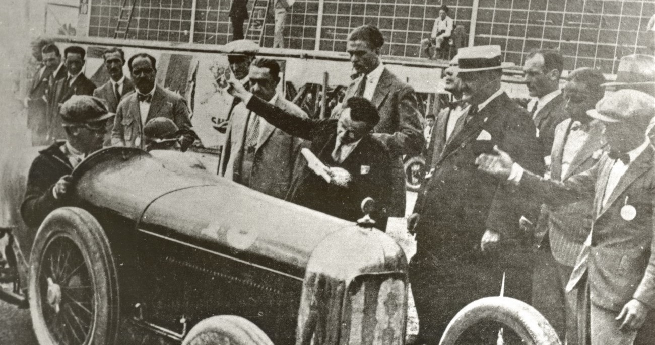 1926